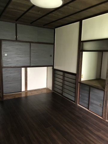 その他部屋・スペース　収納たっぷりの洋室