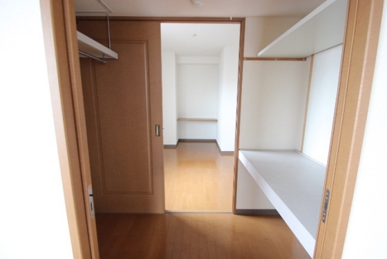 収納　※別部屋の写真です