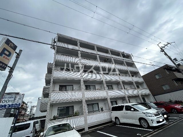 京都市中京区西ノ京銅駝町のマンションの建物外観