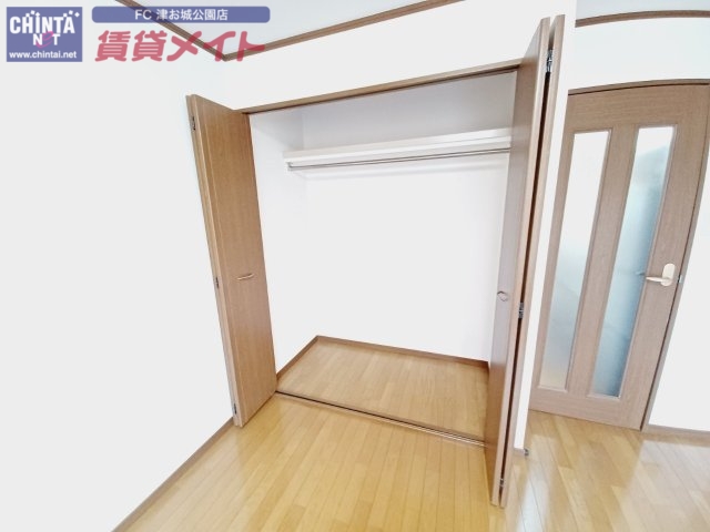 収納　同型参考写真