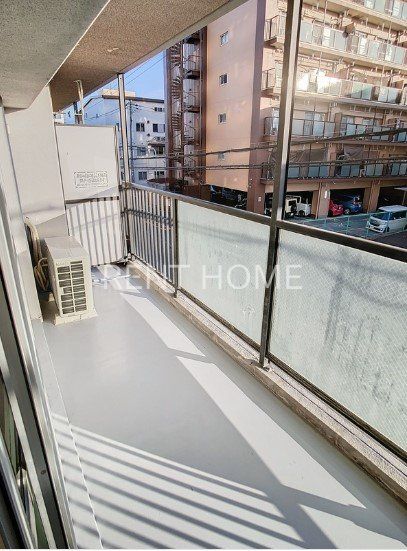 バルコニー　バルコニー