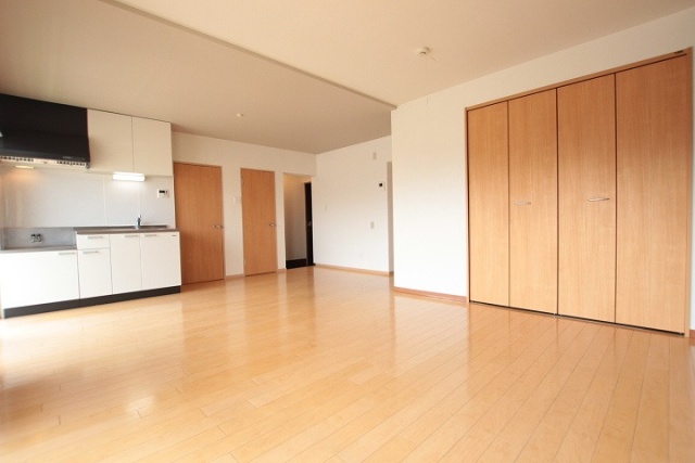 居室・リビング　写真は別号室のものです。