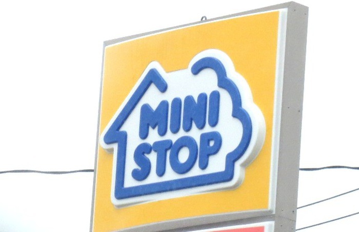 コンビニ　ミニストップ（コンビニ）まで850m