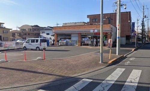 コンビニ　セブンイレブン 小作駅西口店（コンビニ）まで259m