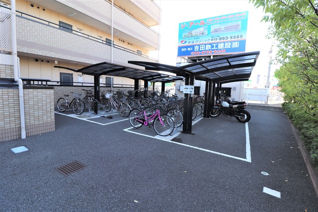 その他共有部分　屋根付き駐輪場