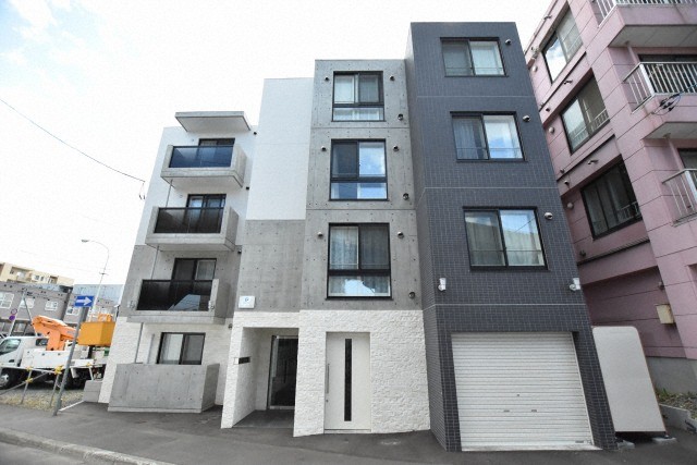 建物外観　都市ガス採用・ネット無料のデザイナーズマンション♪