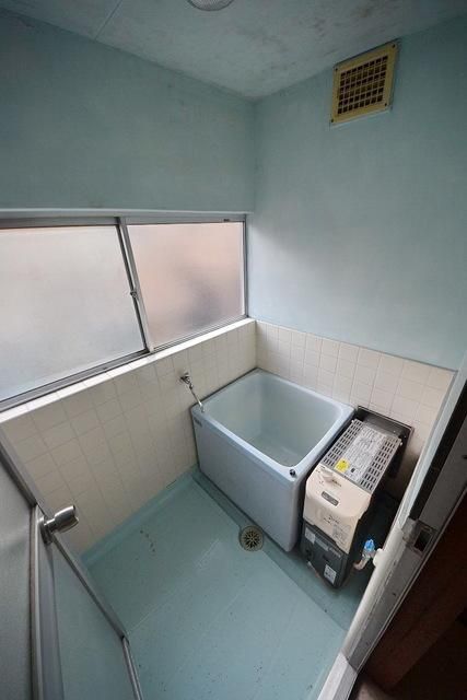 バス・シャワールーム　★バランス釜タイプのお風呂★