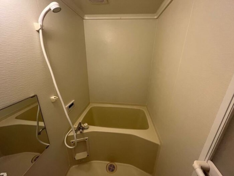 バス・シャワールーム　図面と現状に相違がある場合には現状を優先