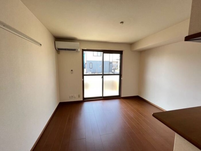 居室・リビング　図面と現状に相違がある場合には現状を優先