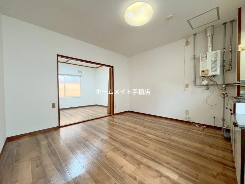 居室・リビング　明るく広々リビングスペース♪