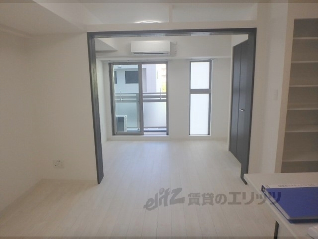 居室・リビング　洋室