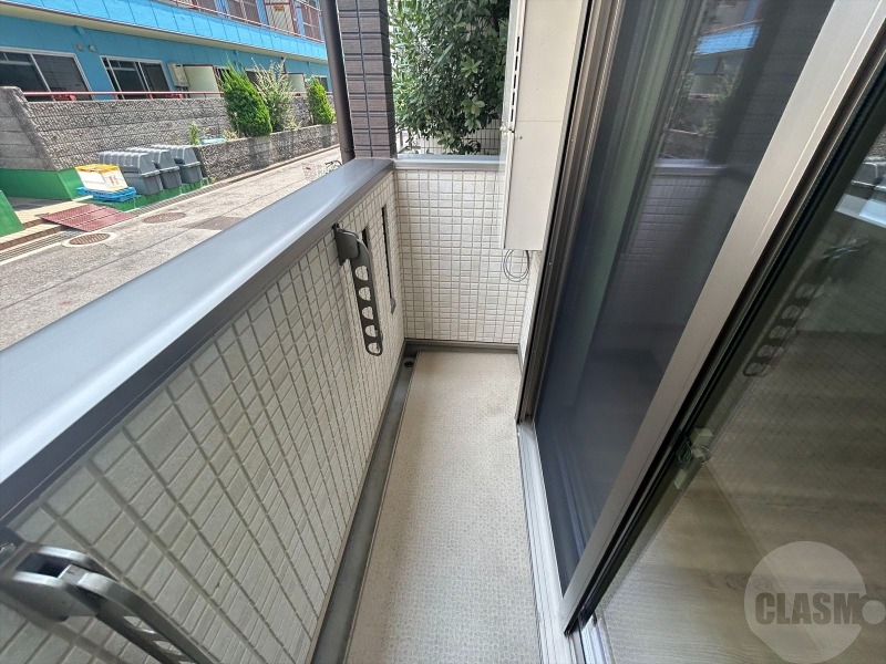 バルコニー　南向きなので日当たり良好です