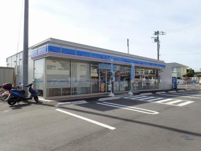 コンビニ　ローソン瀬谷三ツ境店（コンビニ）まで850m
