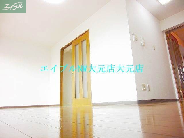 居室・リビング　リビング