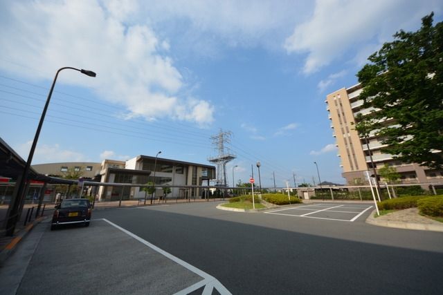 その他　駅前（その他）まで800m