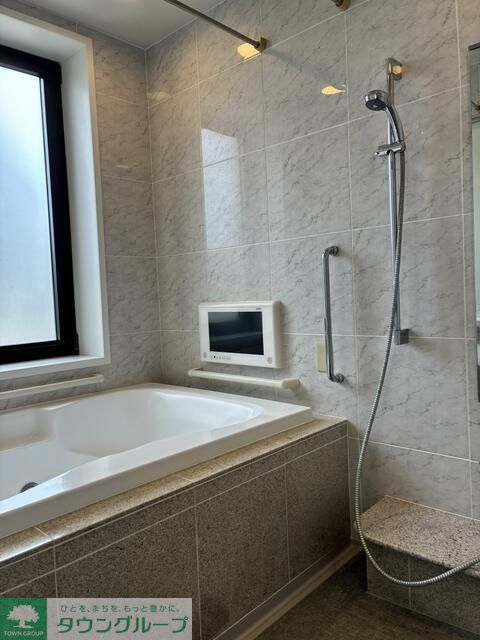 バス・シャワールーム　★お問い合わせはタウンハウジングまで★