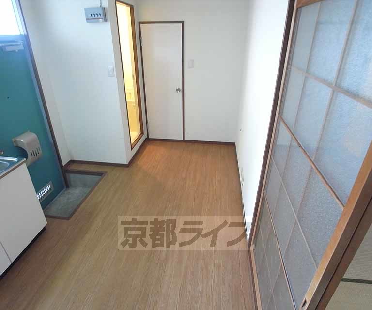 その他部屋・スペース　明るい廊下です。