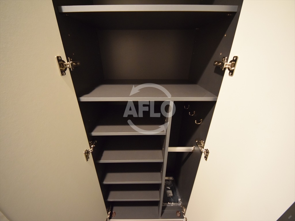 収納　プレサンス天満橋トラッド　シューズボックス