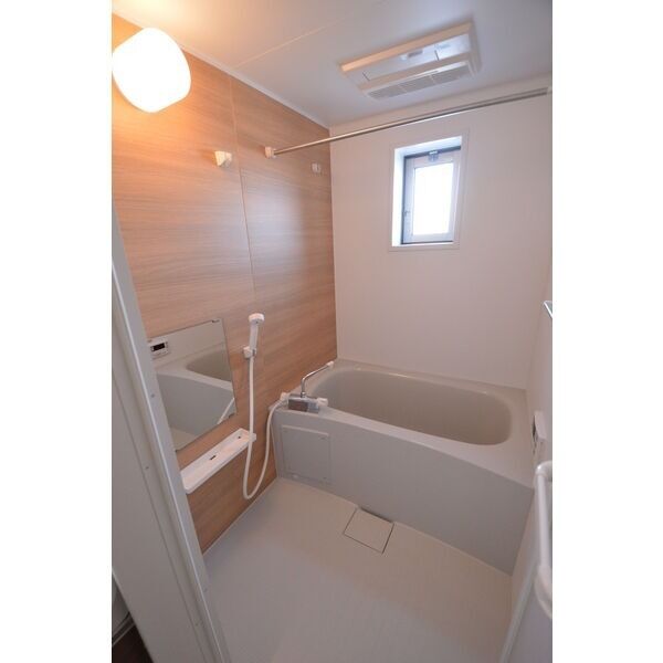 バス・シャワールーム　※同物件写真