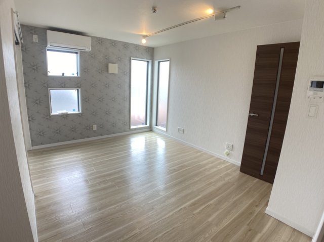 居室・リビング　※同物件写真