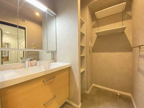 洗面設備　洗面所