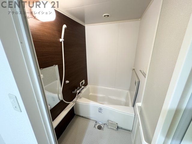 バス・シャワールーム　使いやすいお風呂です