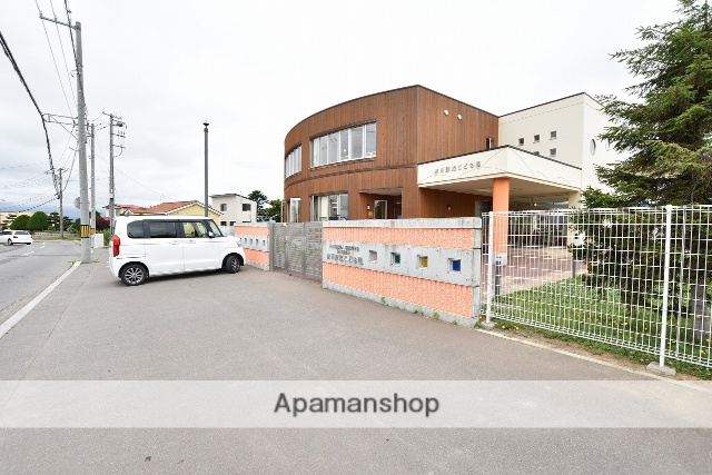 幼稚園・保育園　赤川認定こども園（幼稚園・保育園）まで298m