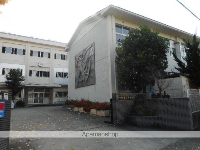 中学校　亀川中学校様（中学校）まで210m