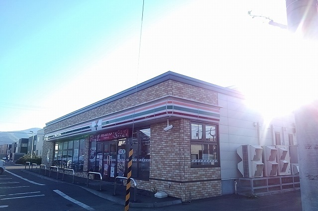 コンビニ　セブンイレブン（コンビニ）まで480m