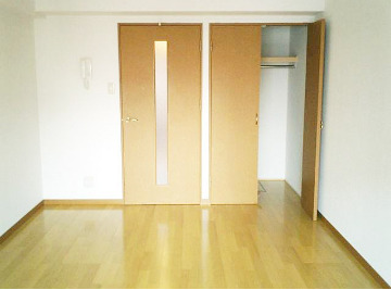 居室・リビング　ゆったり過ごせる居間です