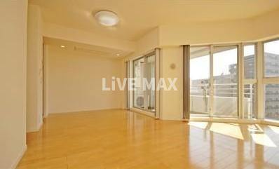 居室・リビング　別号室参考写真