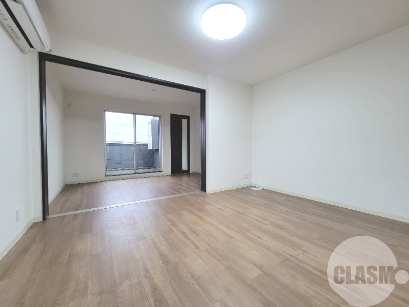 居室・リビング　開放感のあるお部屋です♪