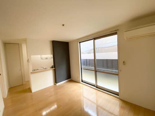 居室・リビング　ルミエール松縄 Ｂ棟 B0101号-2