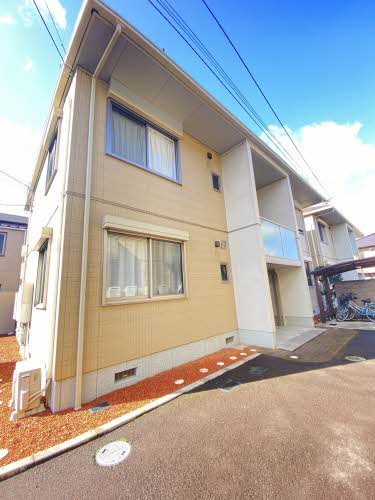 建物外観　ルミエール松縄 Ｂ棟 B0101号-1