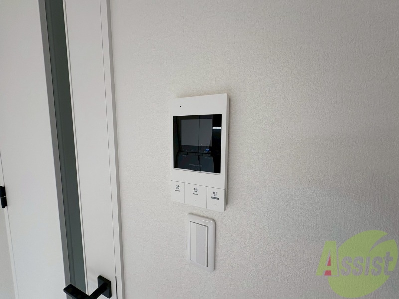 セキュリティ　ＴＶモニター付インターホンです。来客者の顔が見えるので安心！