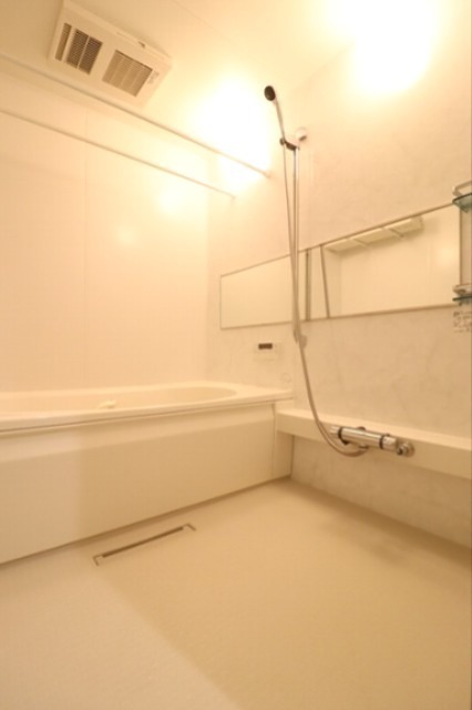 バス・シャワールーム　広めの洗い場・追炊き・浴室乾燥付き