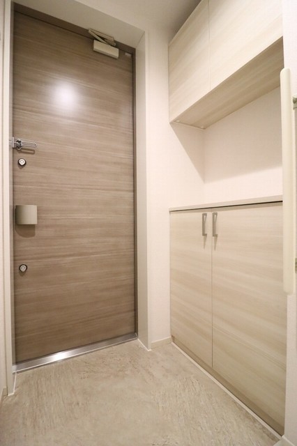 玄関　1キー2ロック・たっぷり収納