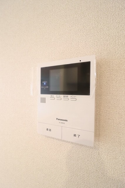 セキュリティ　モニター付インターホン・オートロック対応