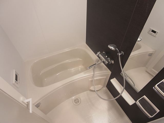 バス・シャワールーム　浴室