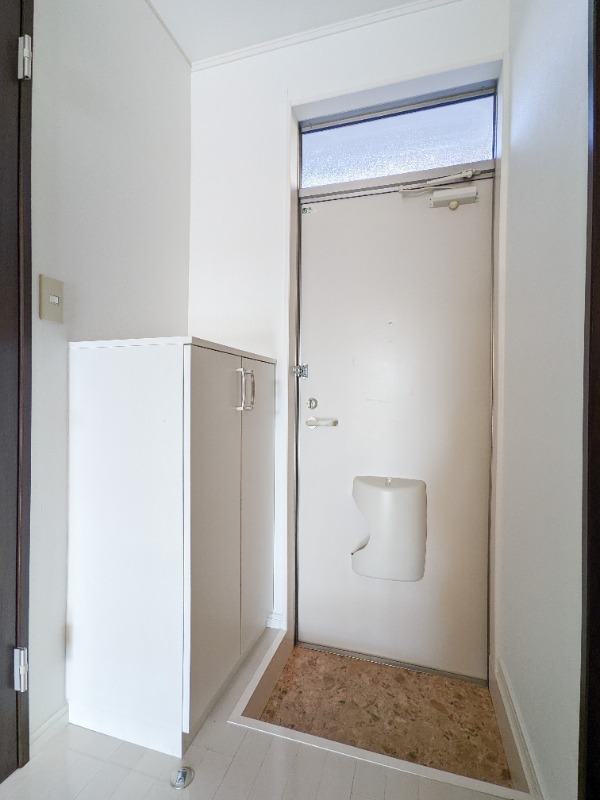 玄関　図面と現状に相違がある場合には現状を優先