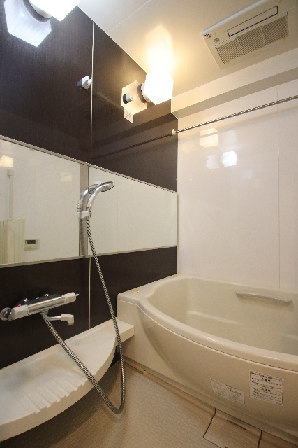 バス・シャワールーム　※別室の参考写真の為、現況優先です。