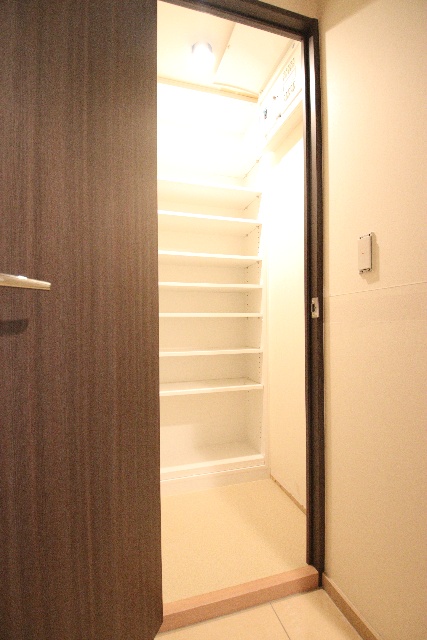 収納　※別室の参考写真の為、現況優先です。