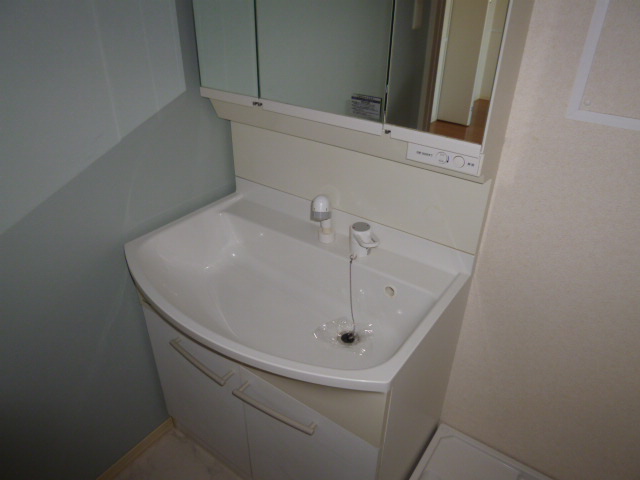 洗面設備　洗髪洗面化粧台