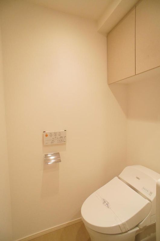 トイレ　※別部屋の参考写真です。