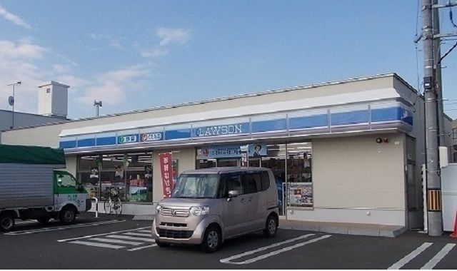 コンビニ　ローソン旭川亀吉店（コンビニ）まで240m