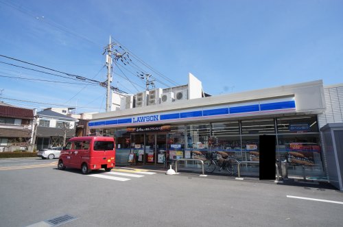 その他　【コンビニエンスストア】ローソン　高田内本町店（その他）まで957m