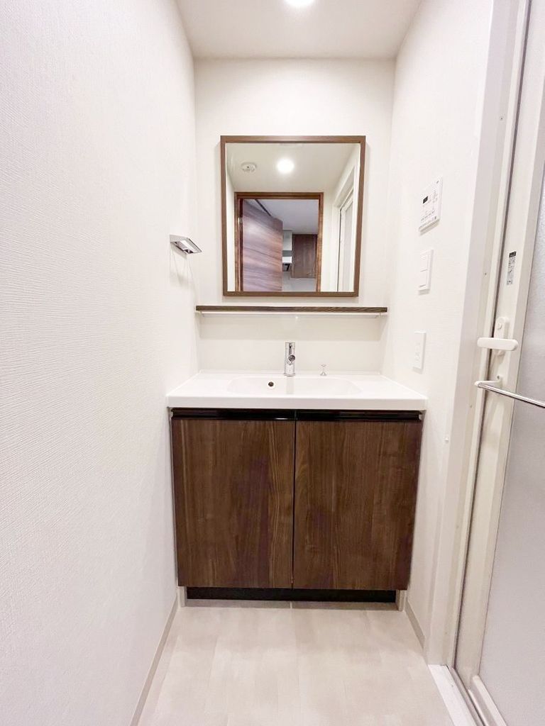 洗面設備　洗面化粧台