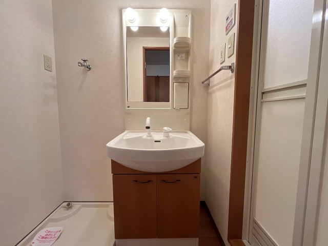 洗面設備　洗髪洗面化粧台