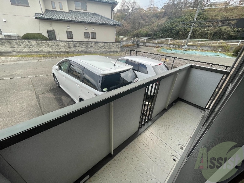 バルコニー　バルコニーがあるので洗濯物は外に干せそうですね～