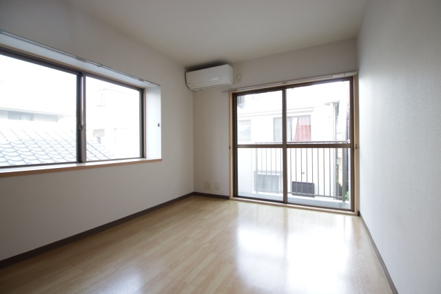 居室・リビング　別室の参考写真です。※現況優先